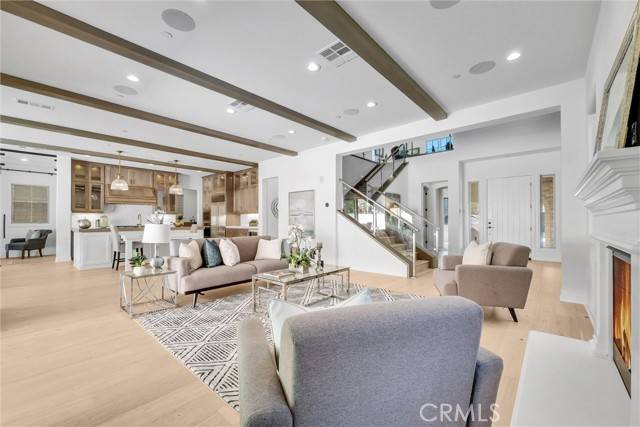 63 Poncho, Irvine, CA 92602
