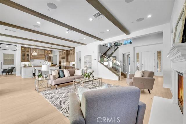63 Poncho, Irvine, CA 92602