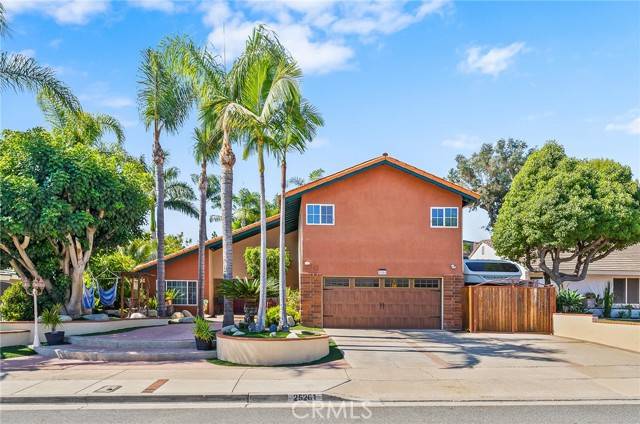 25261 Grissom RD, Laguna Hills, CA 92653