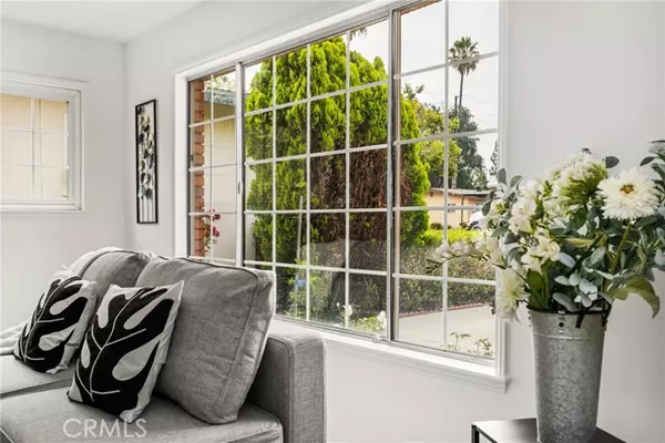 Santa Ana, CA 92701,1641 E 14th ST