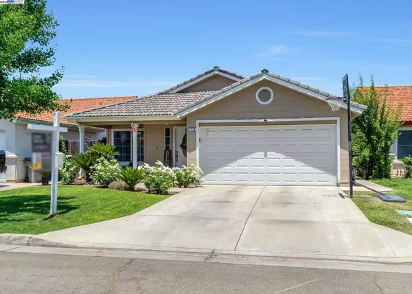 Fresno, CA 93722,4328 W Cambridge Ave