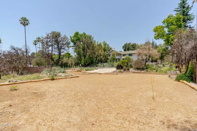240 E Mendocino ST, Altadena, CA 91001