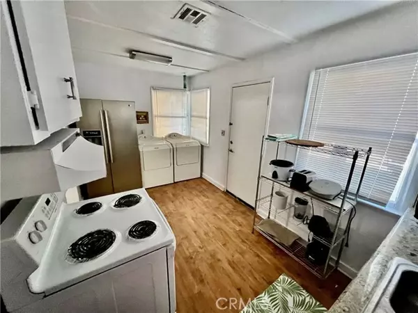 Palmdale, CA 93551,3112 W Avenue N B