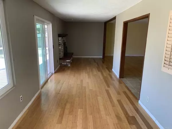 Escondido, CA 92026,3032 Laurashawn Ln