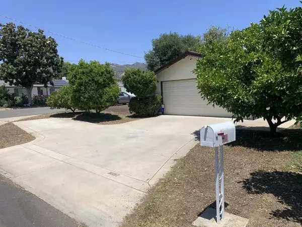 3032 Laurashawn Ln, Escondido, CA 92026