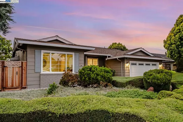 35280 Farnham Dr, Newark, CA 94560