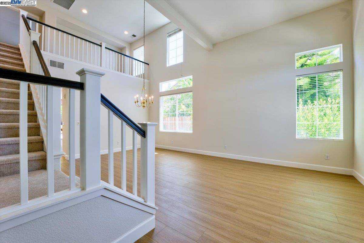 Dublin, CA 94568,5615 Applegate WAY
