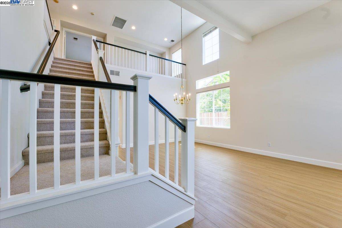 Dublin, CA 94568,5615 Applegate WAY