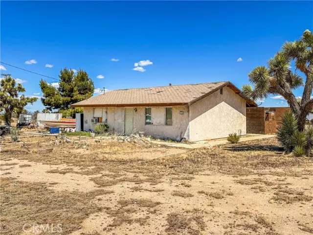 6430 Lindero RD, Phelan, CA 92371