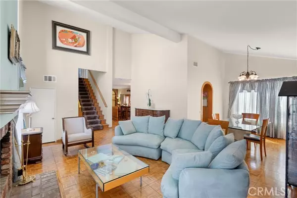 Huntington Beach, CA 92646,8582 Salt Lake DR