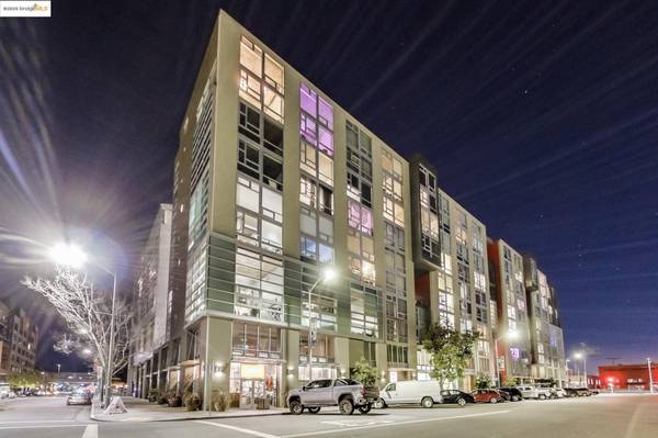 311 Oak St 804, Oakland, CA 94607