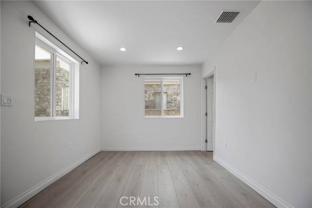 Tujunga, CA 91042,10410 Mountair AVE B