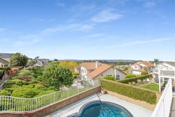 Lake Forest, CA 92630,25912 Densmore DR