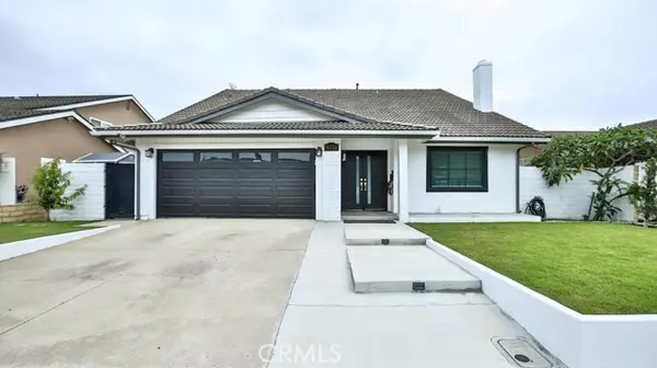 9201 Wintergreen CIR, Fountain Valley, CA 92708