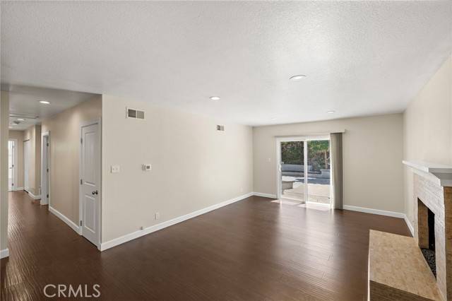 Huntington Beach, CA 92647,16882 Ross LN