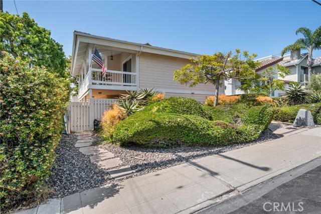 La Jolla, CA 92037,626 Arenas ST A
