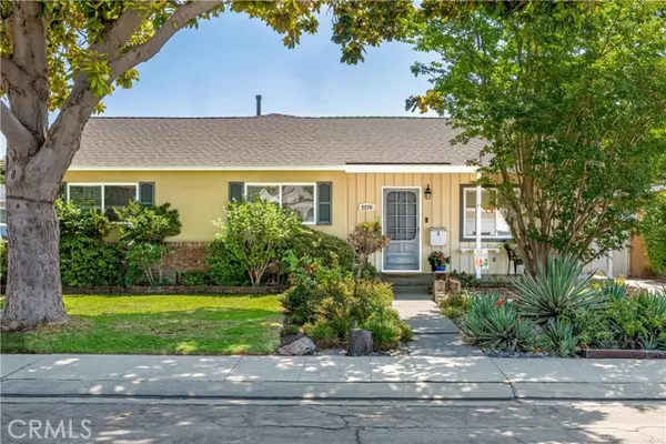 2270 Senasac Ave., Long Beach, CA 90815