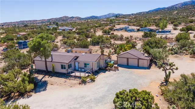 2033 Hollister RD, Pinon Hills, CA 92372