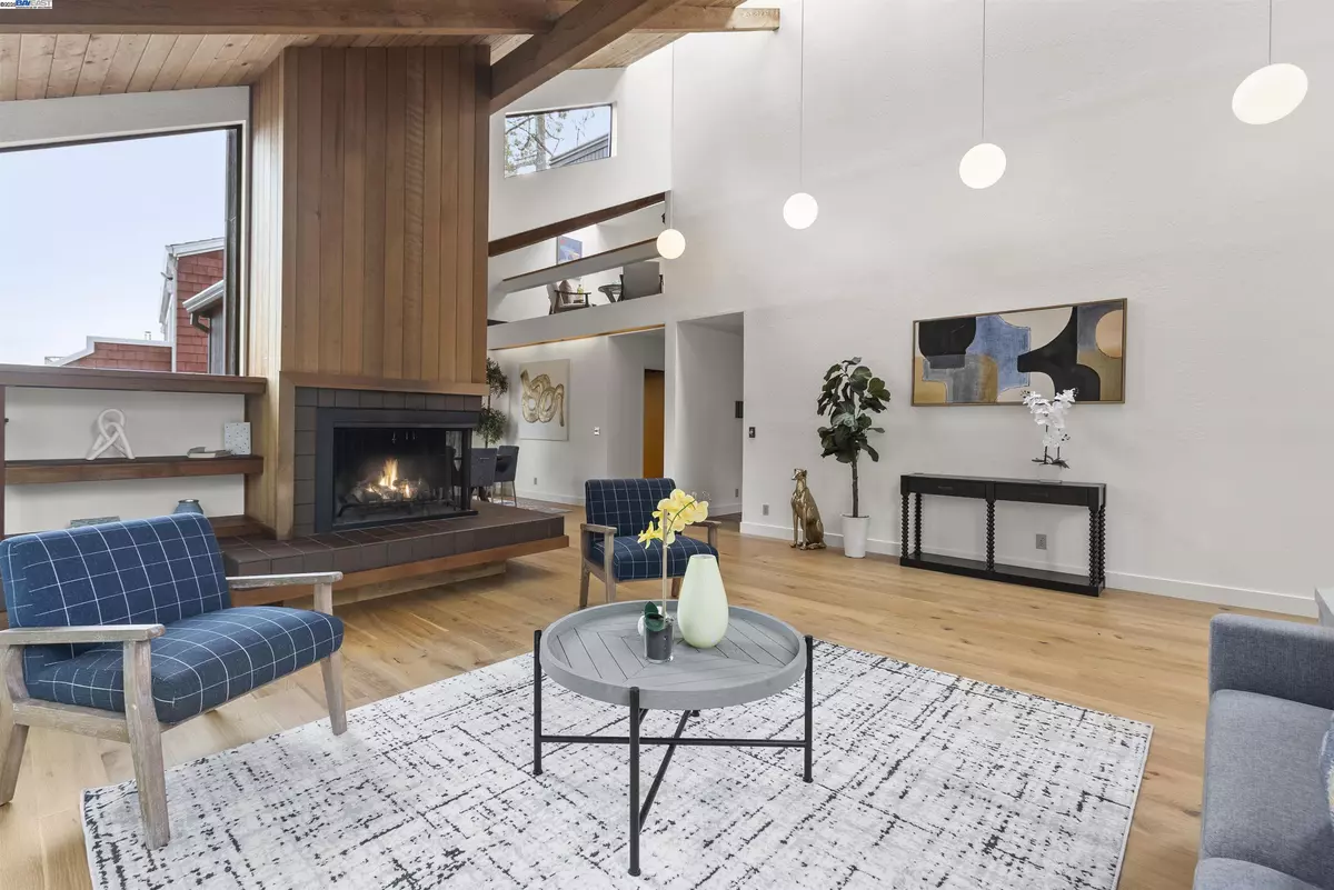 Oakland, CA 94611,6425 Zinn Dr