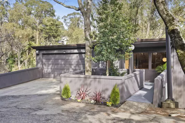 Oakland, CA 94611,6425 Zinn Dr