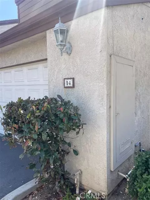 Costa Mesa, CA 92627,700 Victoria ST D 4