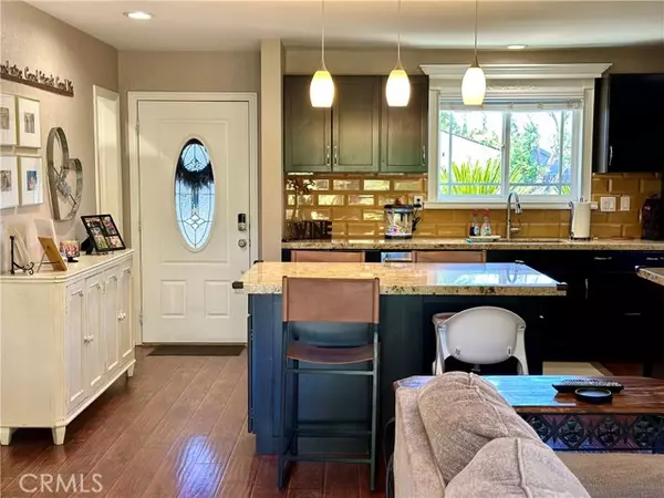 Simi Valley, CA 93065,1034 Mead AVE