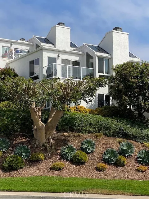 315 Arcaro LN, Solana Beach, CA 92075