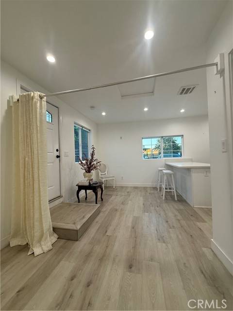 Panorama City, CA 91402,14317 Rayen ST