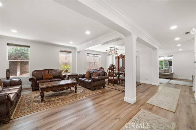 Irvine, CA 92602,2 Dos Rios