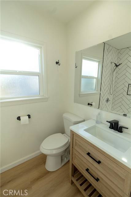 Van Nuys, CA 91406,6921 Encino AVE