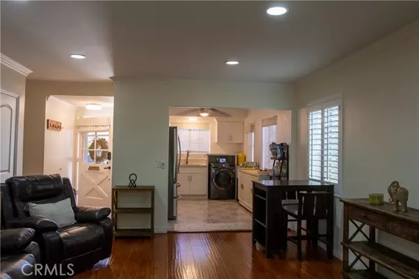 Downey, CA 90242,11919 Susan AVE