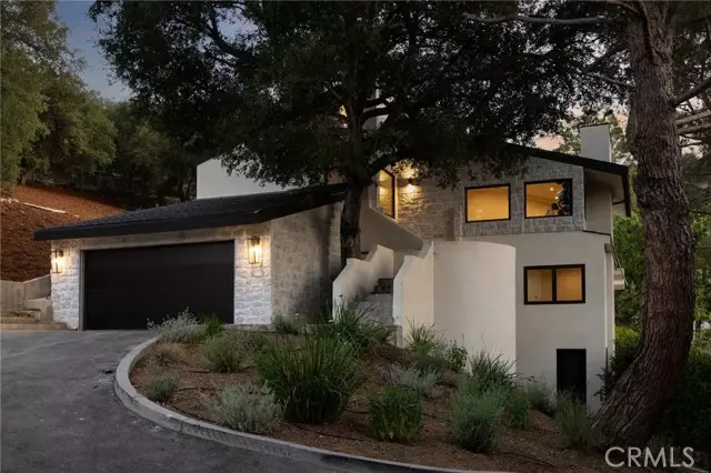 3534 Mound View AVE, Studio City, CA 91604