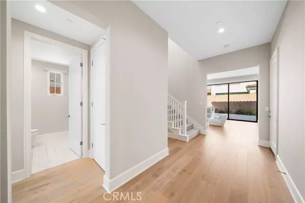 Irvine, CA 92602,103 Sky
