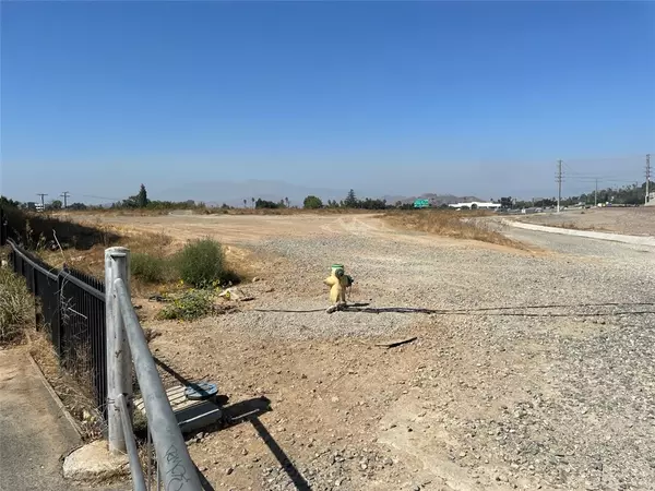 Riverside, CA 92506,3401 ARlington