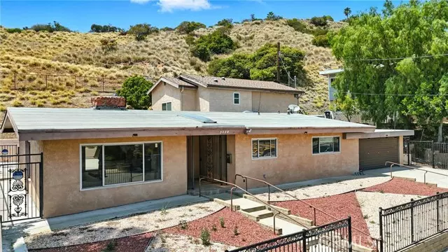 3029 Trudi LN, Burbank, CA 91504