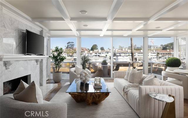 Newport Beach, CA 92662,1201 N Bay Front