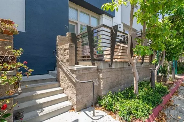 Hawthorne, CA 90250,5405 W 149th PL 14