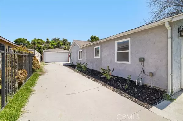 Compton, CA 90221,310 S Harris AVE