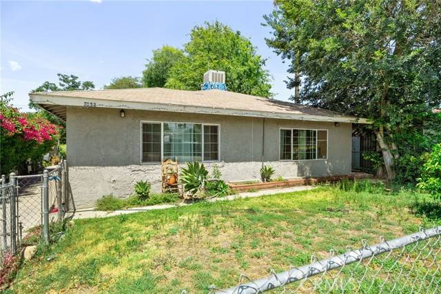 San Bernardino, CA 92404,7032 Dwight WAY