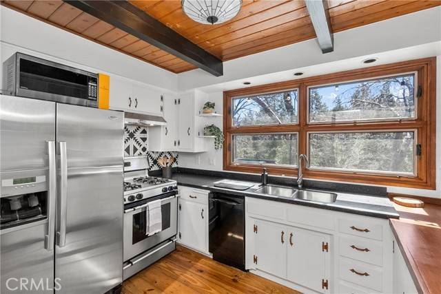 Lake Arrowhead, CA 92352,28886 Cedar DR