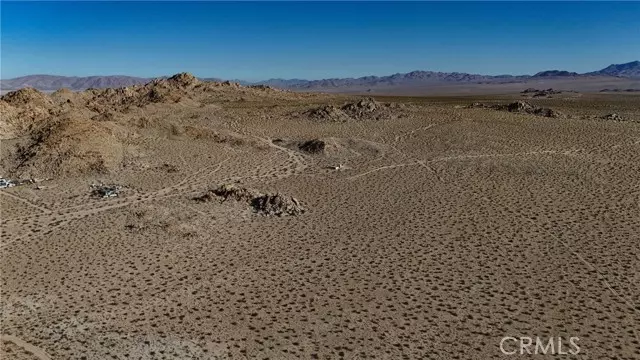 Lucerne Valley, CA 92356,761 Rd C (NEAR)