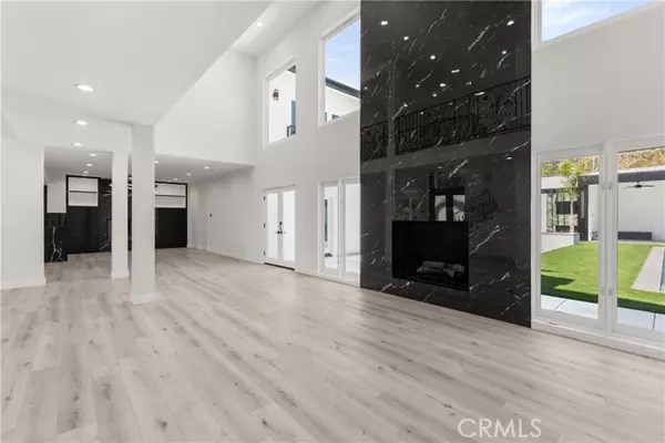 Woodland Hills, CA 91367,5965 Nora Lynn DR