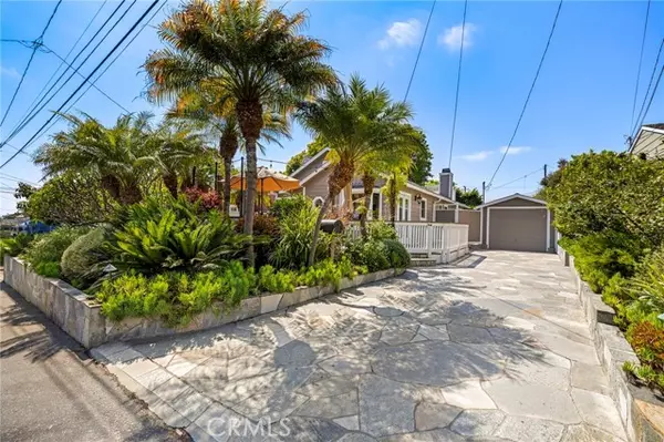 Laguna Beach, CA 92651,430 Anita ST