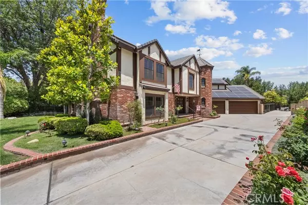 Valencia, CA 91355,25472 Via Acorde