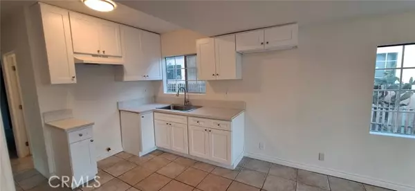 Los Angeles, CA 90011,859 E 53rd ST