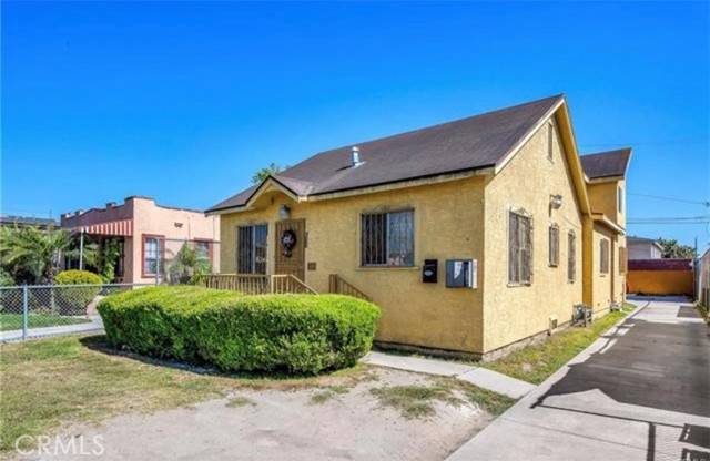 822 E 87th PL, Los Angeles, CA 90002