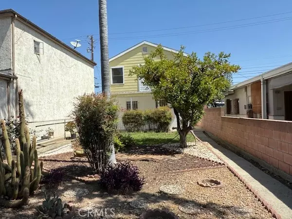 Montebello, CA 90640,2208 W Olympic BLD