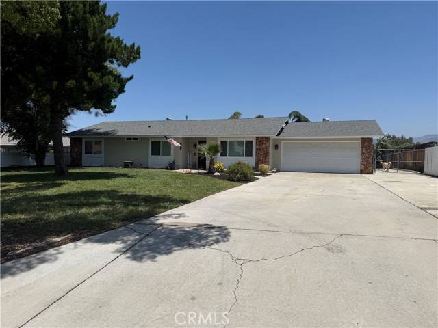 34442 Sunlight DR, Yucaipa, CA 92399
