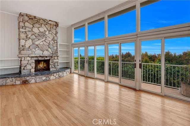 Laguna Beach, CA 92651,176 Sunset TER