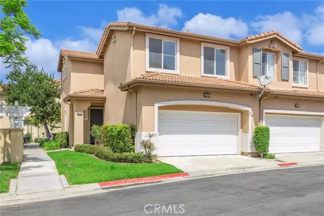 Orange, CA 92869,448 N Londonderry LN D